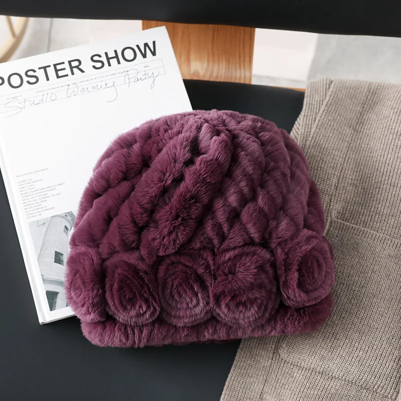 

Уличные меховые шапки, зимние женские шапки из 100% натурального натурального меха, женские теплые мягкие вязаные шапки из натурального меха кролика рекс в полоску с цветком