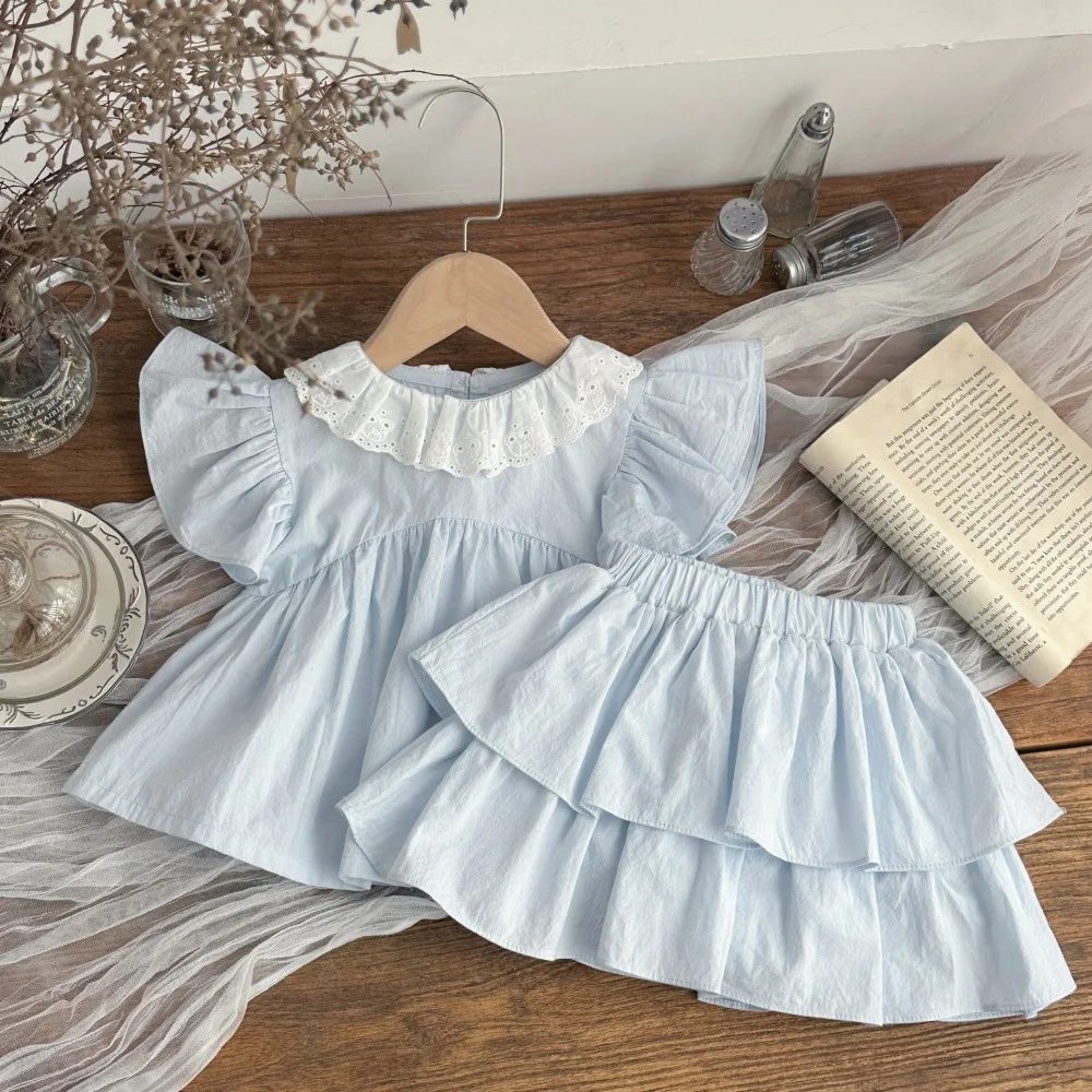 

2026 Summer New Baby Cotton Clothes Set Sweet Princess Flying Sleeve Lace Collar Tops + Tiered Shorts 2pcs Suit Girls Outfits