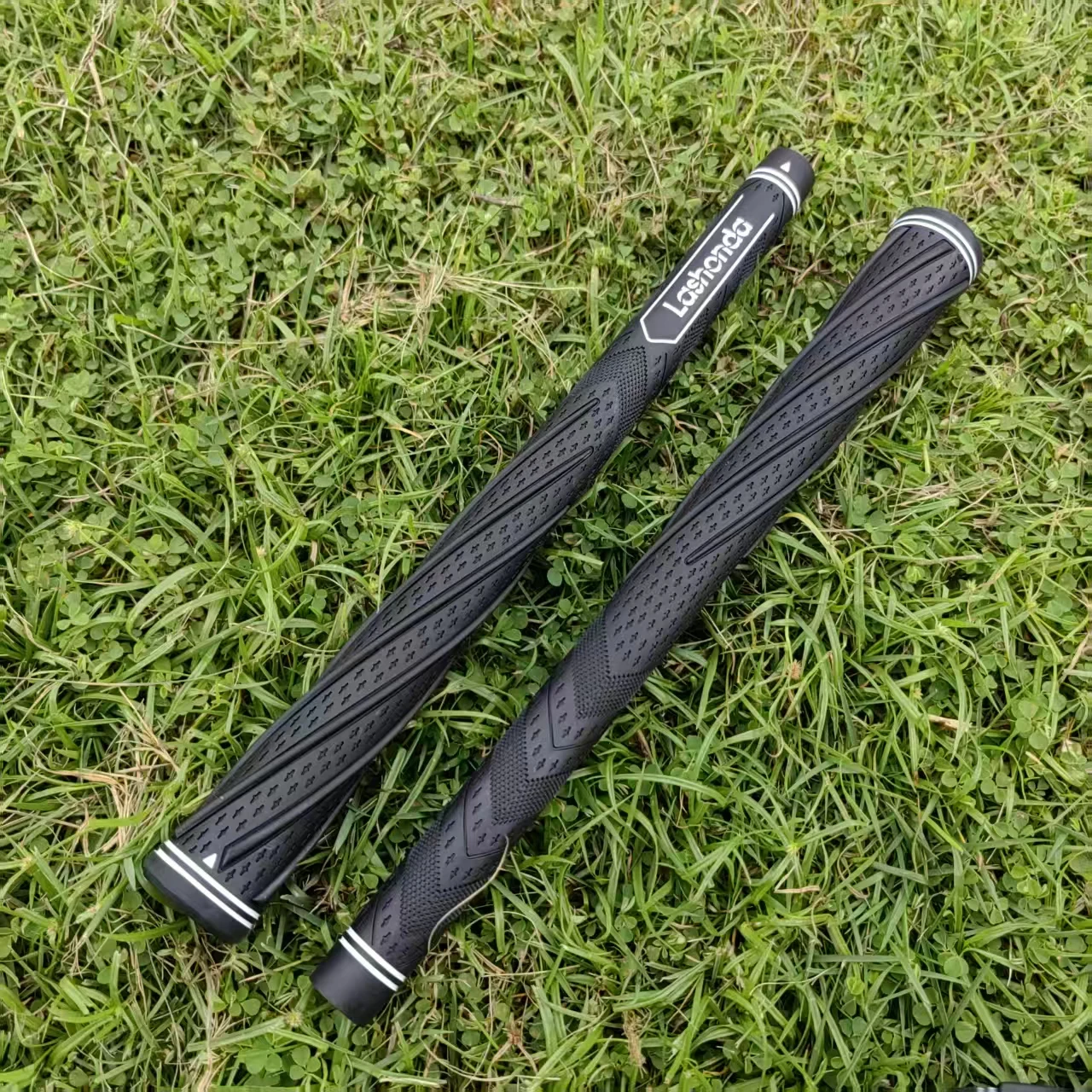 Thumbnail 3 - #54 Golf Club Grips Comparison Guide