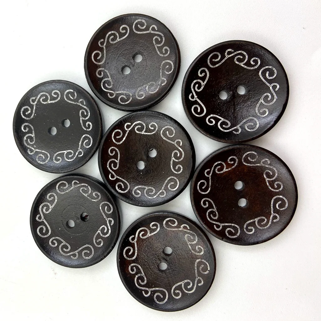 

30Mm laser engraved Duoer pattern button, round two-hole wooden button, coat button 50pcs/bag