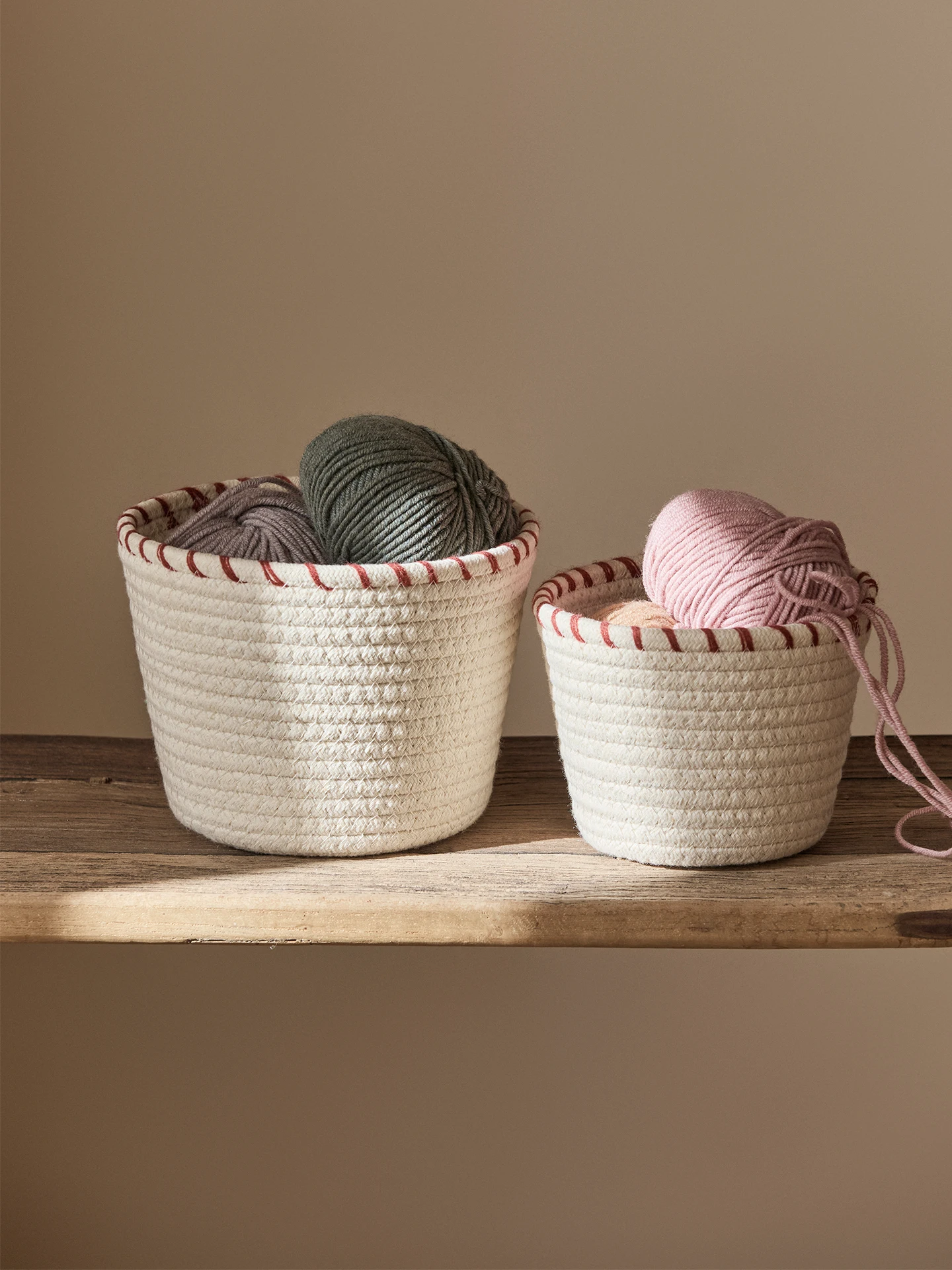 

Плетеная корзина для хранения из хлопковой нити, милый тканевый настольный органайзер для закусок и мелочей, для использования в гостиной