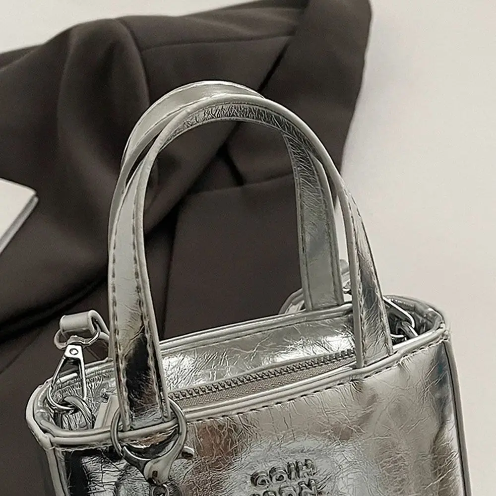 Fashion Pu Leather Shoulder Bag Chic Versatile Small Square Bag with Love Keychain Pendant High Quality Crossbody Bags for Women