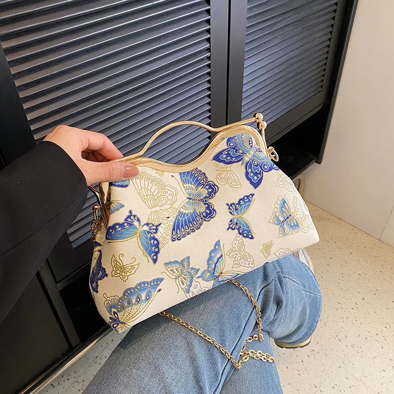 

Elegant Embroidered Handbag for Women Vintage Metal Handle Shoulder Purse with Long Chain Strap Crossbody Bag Ladies Gift wallet