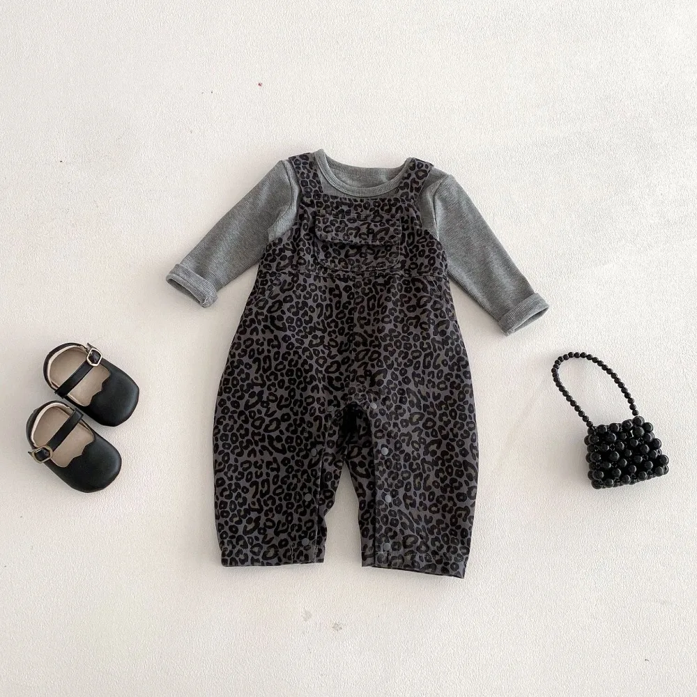 ZOETOPKID Autumn Infant Leopard Print Suspenders 2-Piece Set Bay Boys and Girls Leopard Print Suspenders and Tops Suits