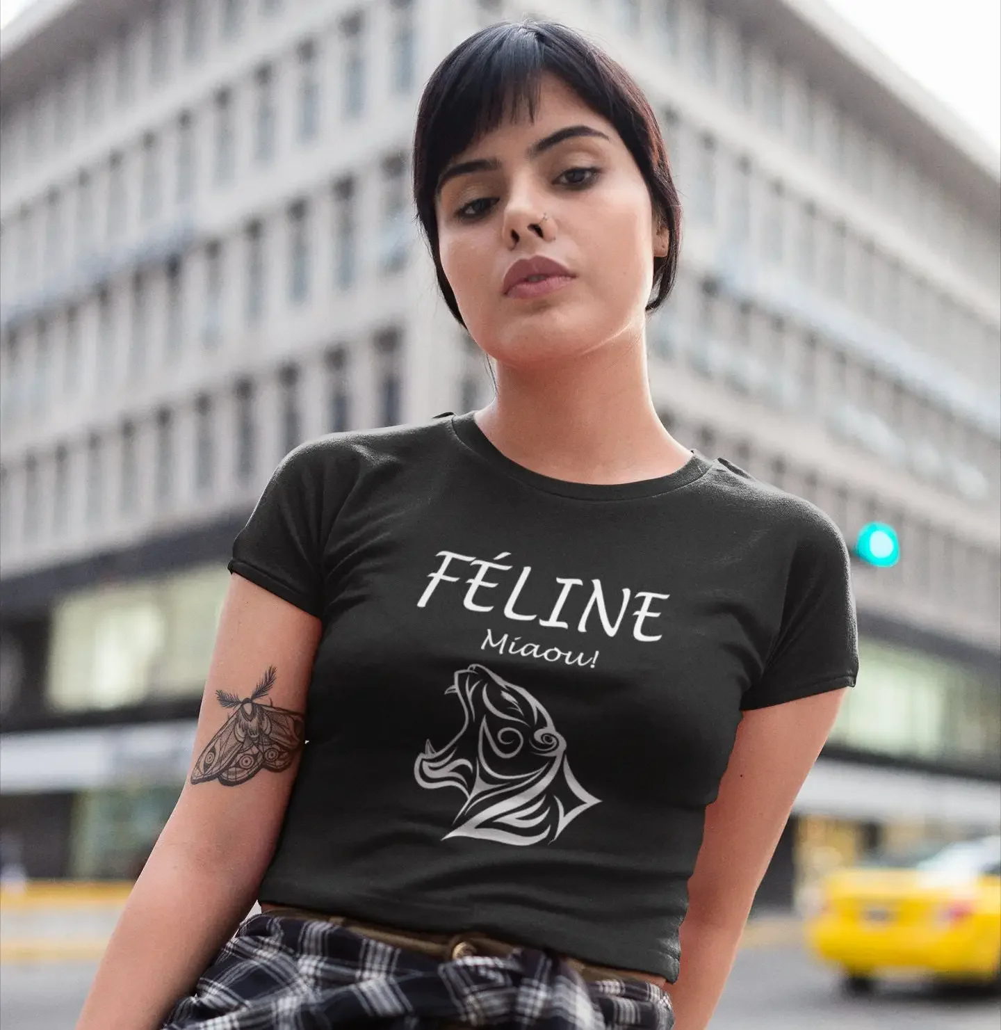 Féline miaou T Shirt pour femmes à col rond manches courtes