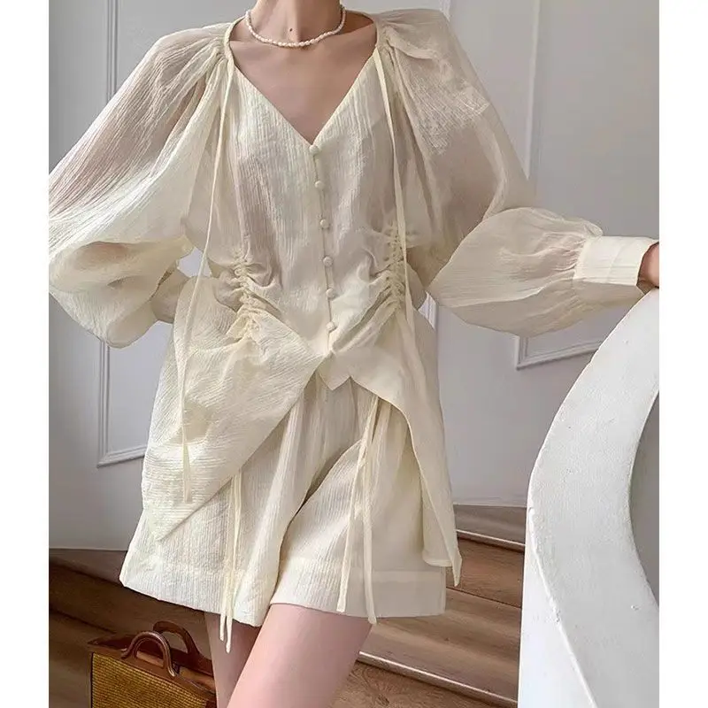 

Salt Long-Sleeved Sunscreen Two-Piece Set Bubble sleeve Drawstring Lace-up Slim Shirt Top High-Waisted Casual Shorts For Women