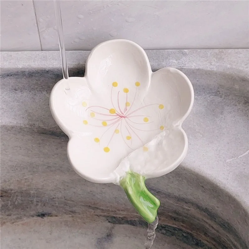 Decorative Flower Ceramic Soap Dishes with Peach Blossom Design Bathroom Decorations Pink White Soap Holder Sponge Storage Plate