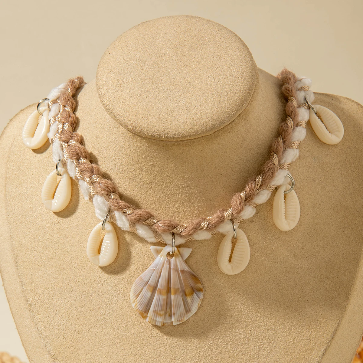 Docona Bohemian Summer Trendy Shell Scallop Pendant Necklace Rope Women Charm Hand Jewelry Festival Party Gift Sand Accessories