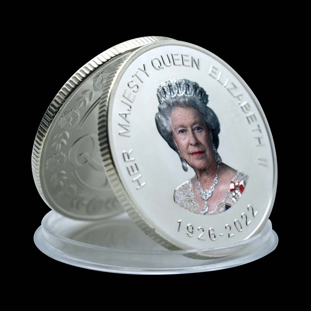 Silver Queen Elizabeth II Platinum Jubilee Commemorative Coin 70th Anniversary 1952-2022 Souvenir Metal Medal Badge Fan Gift