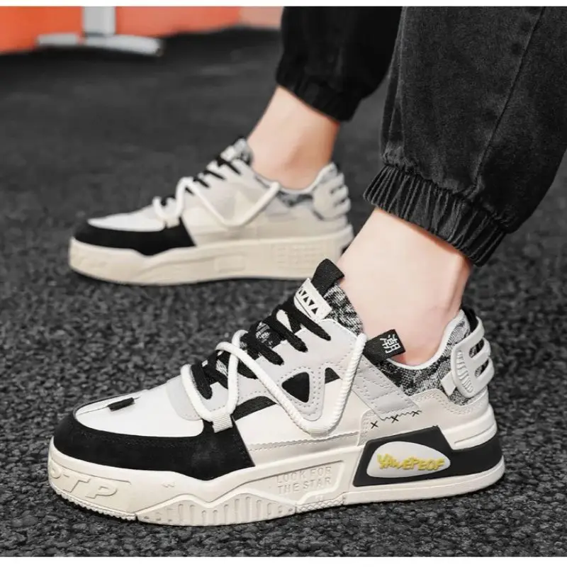 

Trendy Men's Breathable Spring Summer Sneakers Versatile Sports Shoes for Young And Middle-Aged People