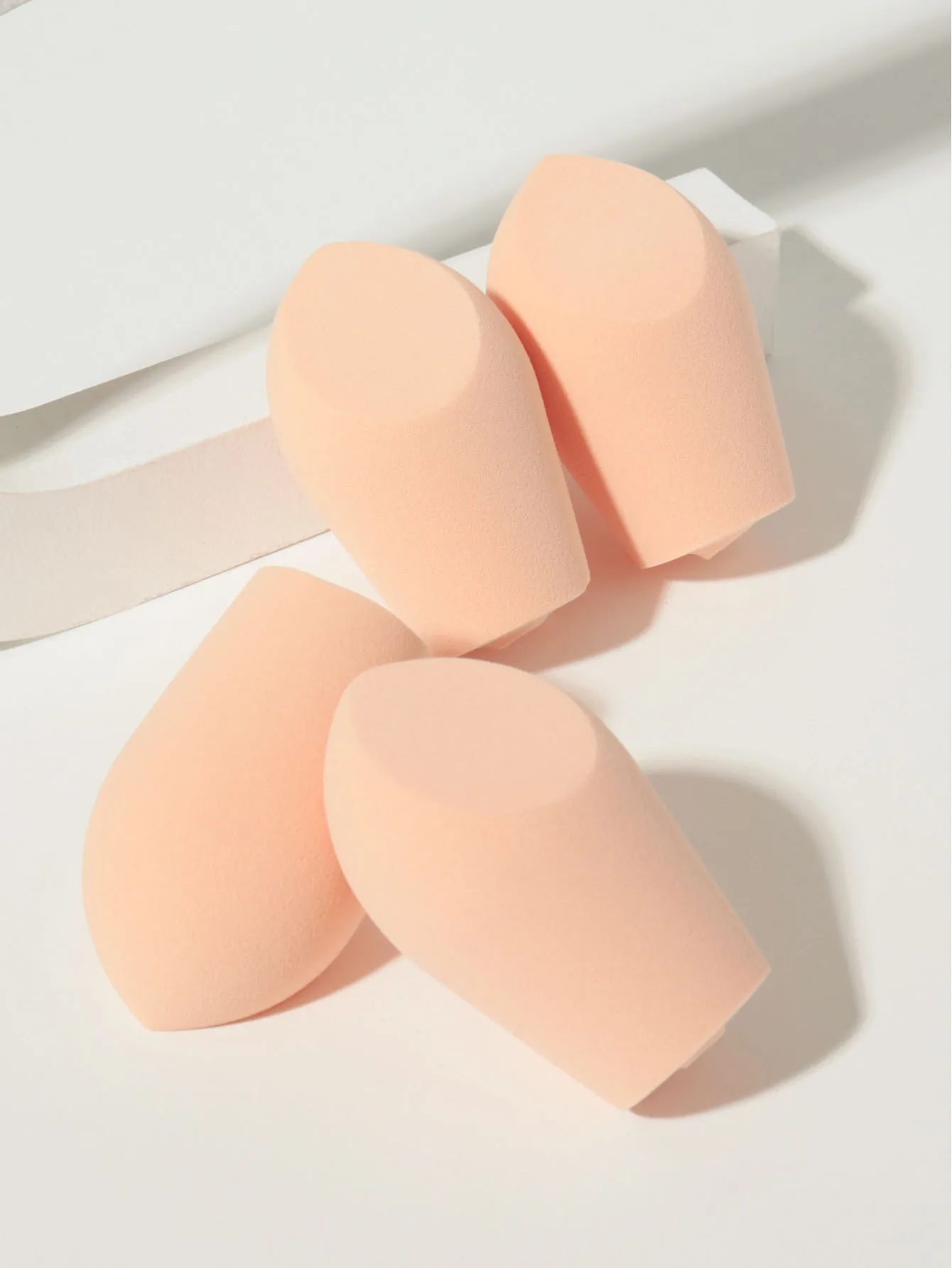 Conjunto de esponja de maquiagem 4 peças, adequado para esponjas secas e molhadas, todos os tipos de pele de pó, creme, pó líquido