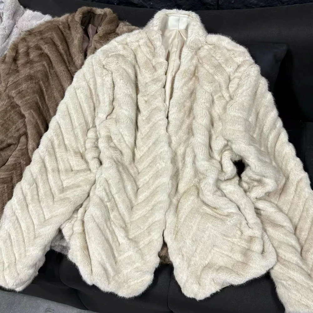 TWOTWINSTYLE 솔리드 루즈한 기질 따뜻한 재킷 여성용 브이넥 긴팔 겨울 캐주얼 재킷 여성 패션 신상 KJA553415