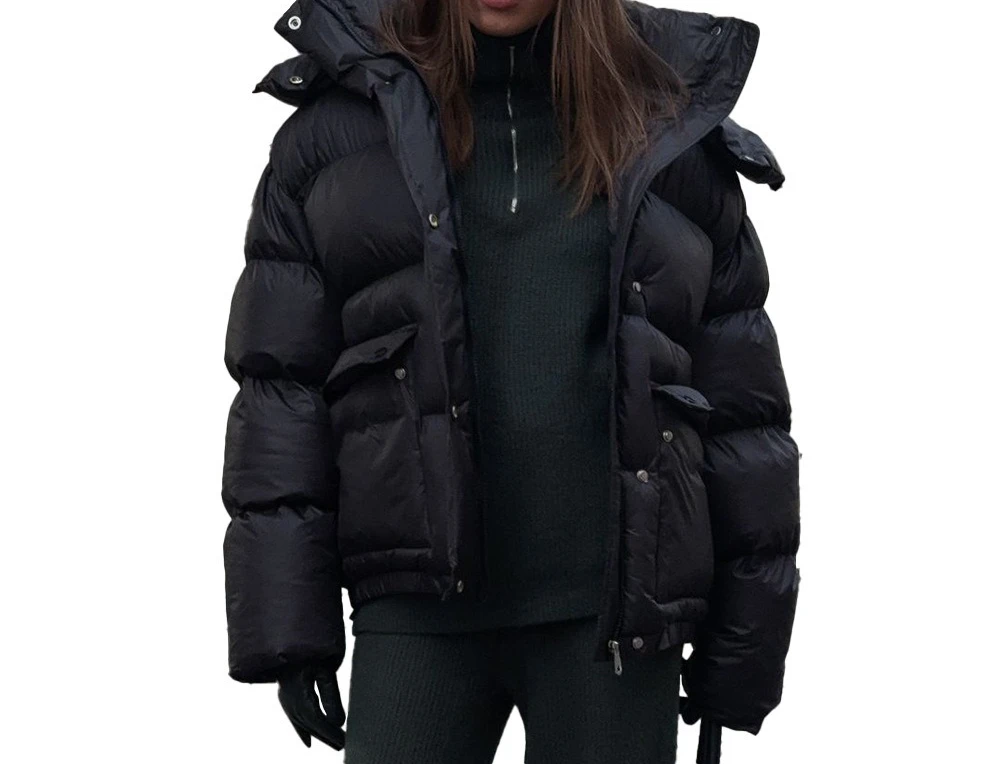 Giacca in cotone nero per l'inverno 2025 Nuova giacca in cotone con cappuccio caldo con tasca quadrata per donna