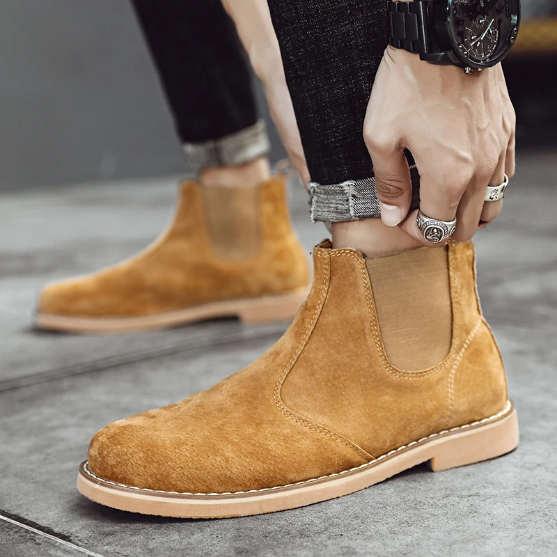 Moda Zamszowe buty pustynne Mężczyźni Wysokie buty Chelsea Skórzane buty codzienne Męskie buty wsuwane na niskim obcasie Buty robocze na zewnątrz Mężczyzna — zdjęcie 3