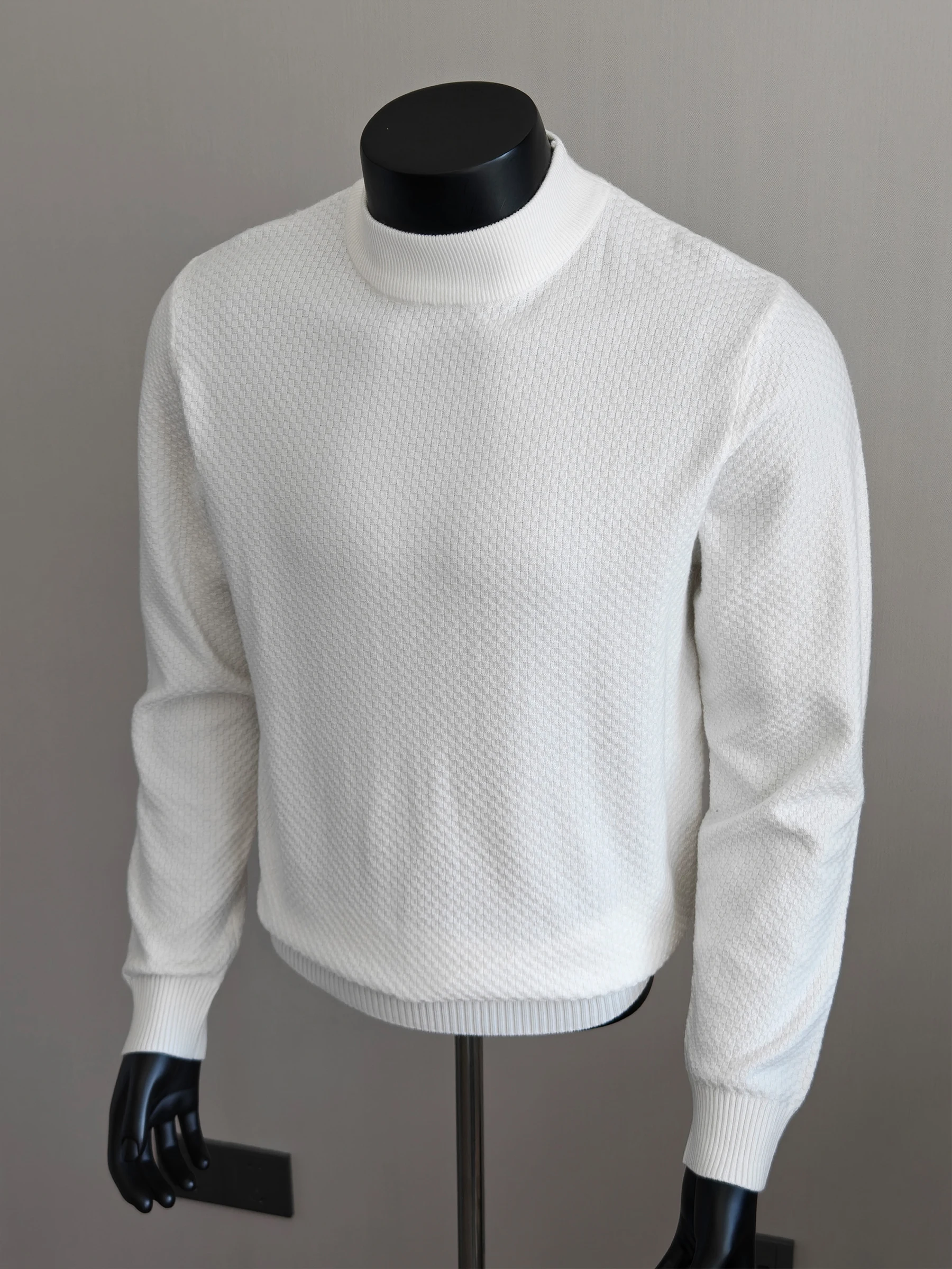 

Мужской фактурный трикотажный джемпер с высоким воротником, однотонный, в стиле ретро, приталенный, базовый слой для осенне-зимнего повседневного гардероба