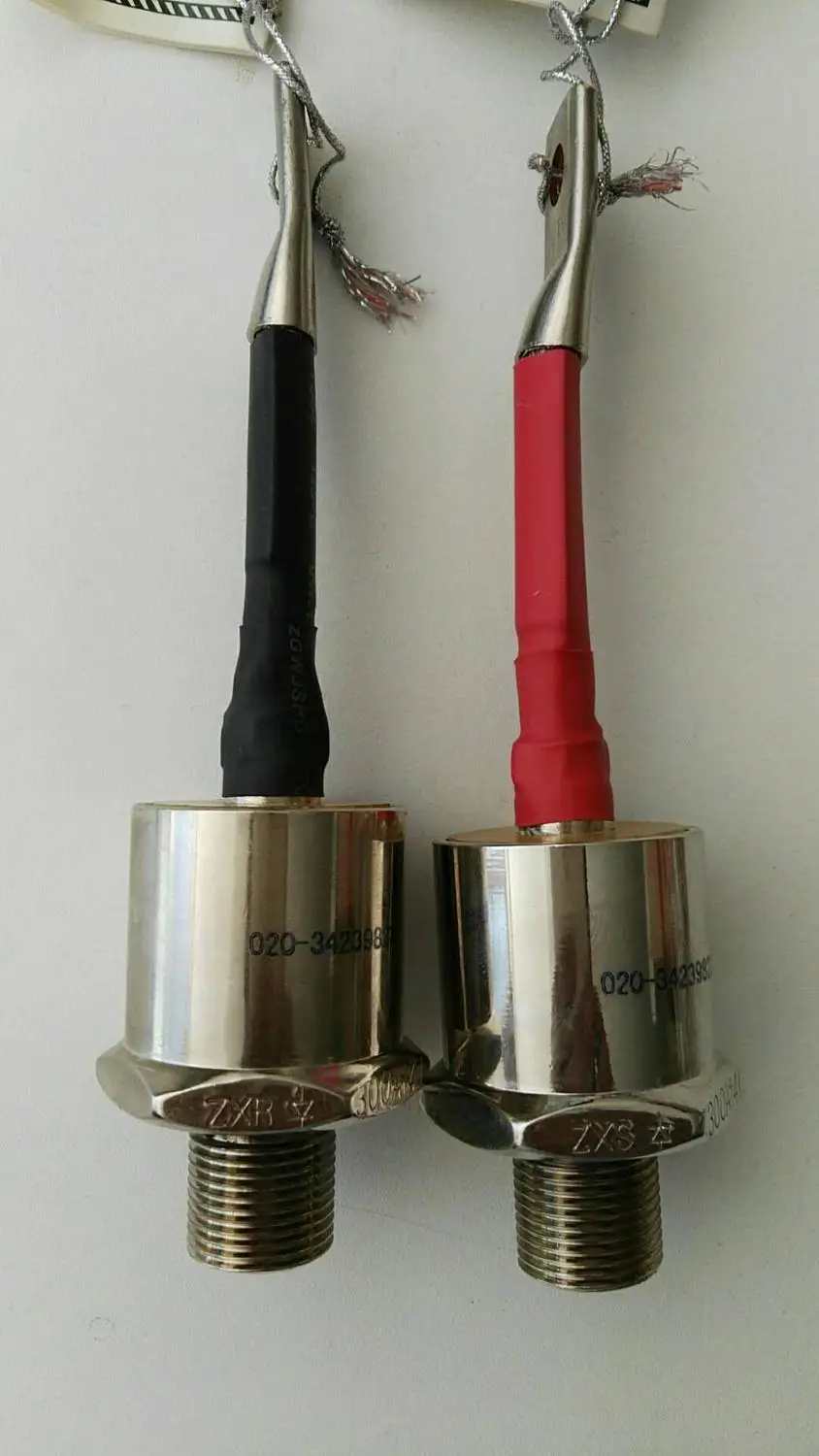 

Rotary diode controller : ZX350A 2000V / ZXR350A ZXS350A 2000V ( 20mm fine thread / With line )