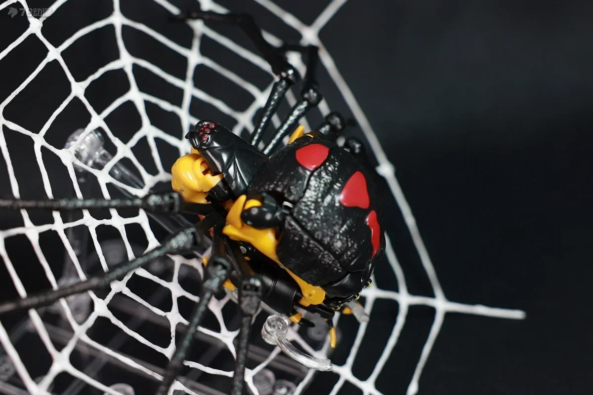 HASBRO in magazzino Kingdom WFC-K5 Blackarachnia Generations War for Cybertron Action Figure Collection Model Toy