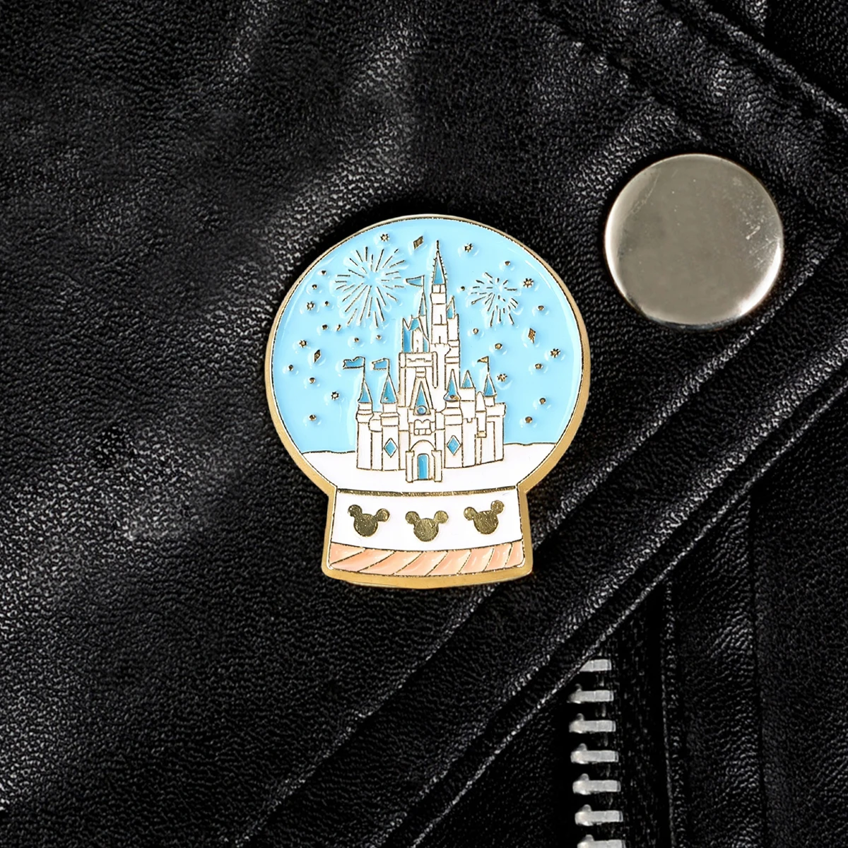Cartoon Creative Castle Crystal Ball Enamel Brooch Cute Funny Metal Badge Lapel Pin Cosplay Jewelry Accessories Gift For Friends