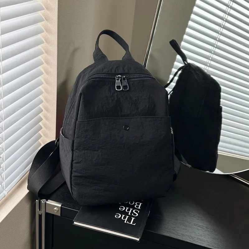 

Lightweight Backpack Women Versatile Student Bag Travel Backpack Outdoor Casual Sports Backpacks School Bags Mochilas Mujer Sac