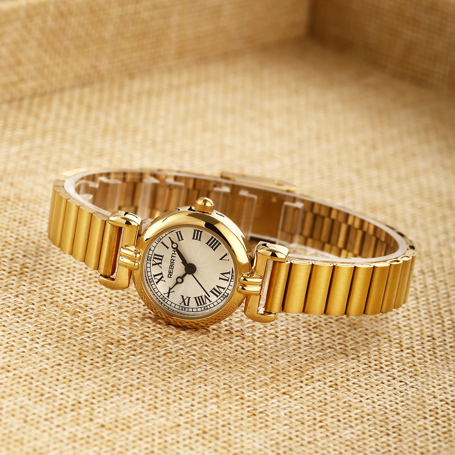 Gold Stainless Steel Strap Casual Fashion Simple Roman Scale Quartz Women's Watch