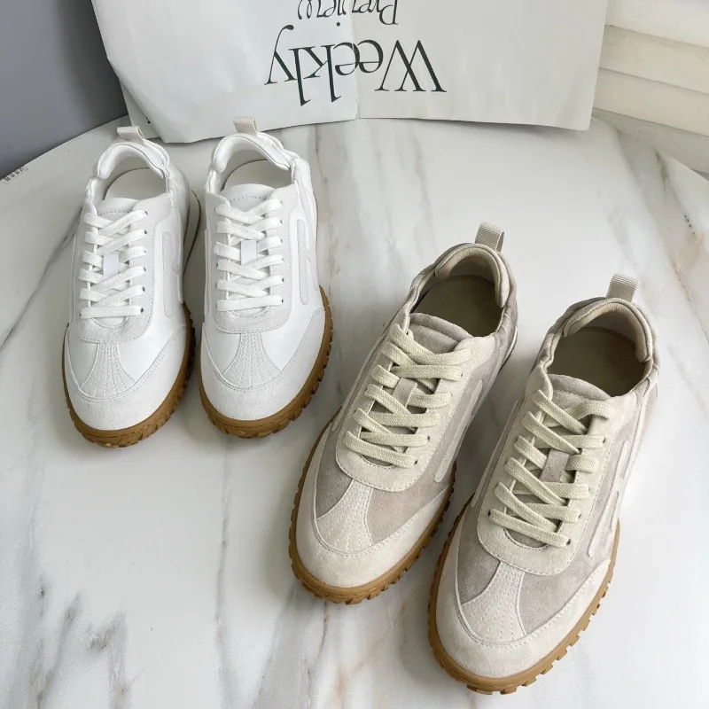 

Women Lace Up White Sneakers Flat Skateboard Shoes Retro German Training Shoes Casual Outdoor Daily Travel Walking Shoes