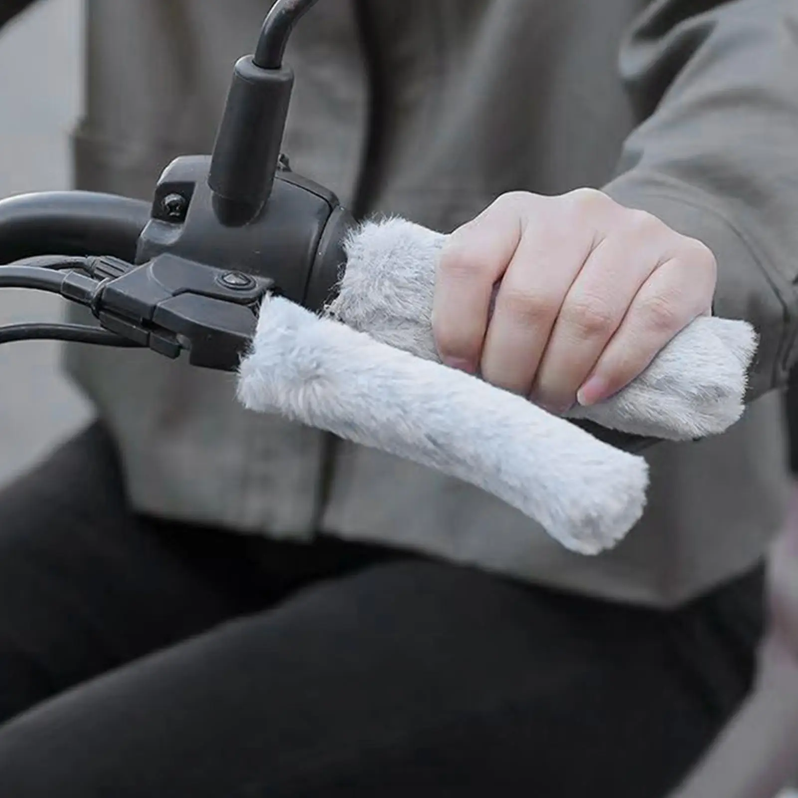

Motorcycle Handlebar Grips Warm Hand Warmers Motorcycle Handlebar Grip Thermal Muffs for Men Women Tricycle ATV Motorbike