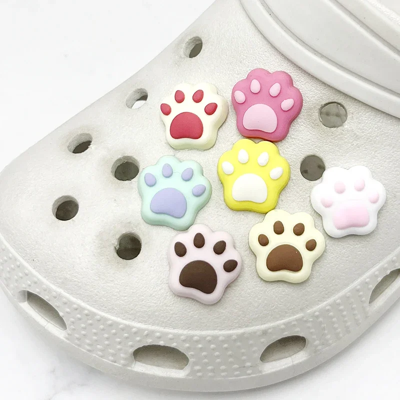 1Pcs Cute Mini Cat Claw PVC Shoe Charms Sandals Accessories For Wristbands Shoe Buckle Decorations Kid Gift Shoe Clips Badge