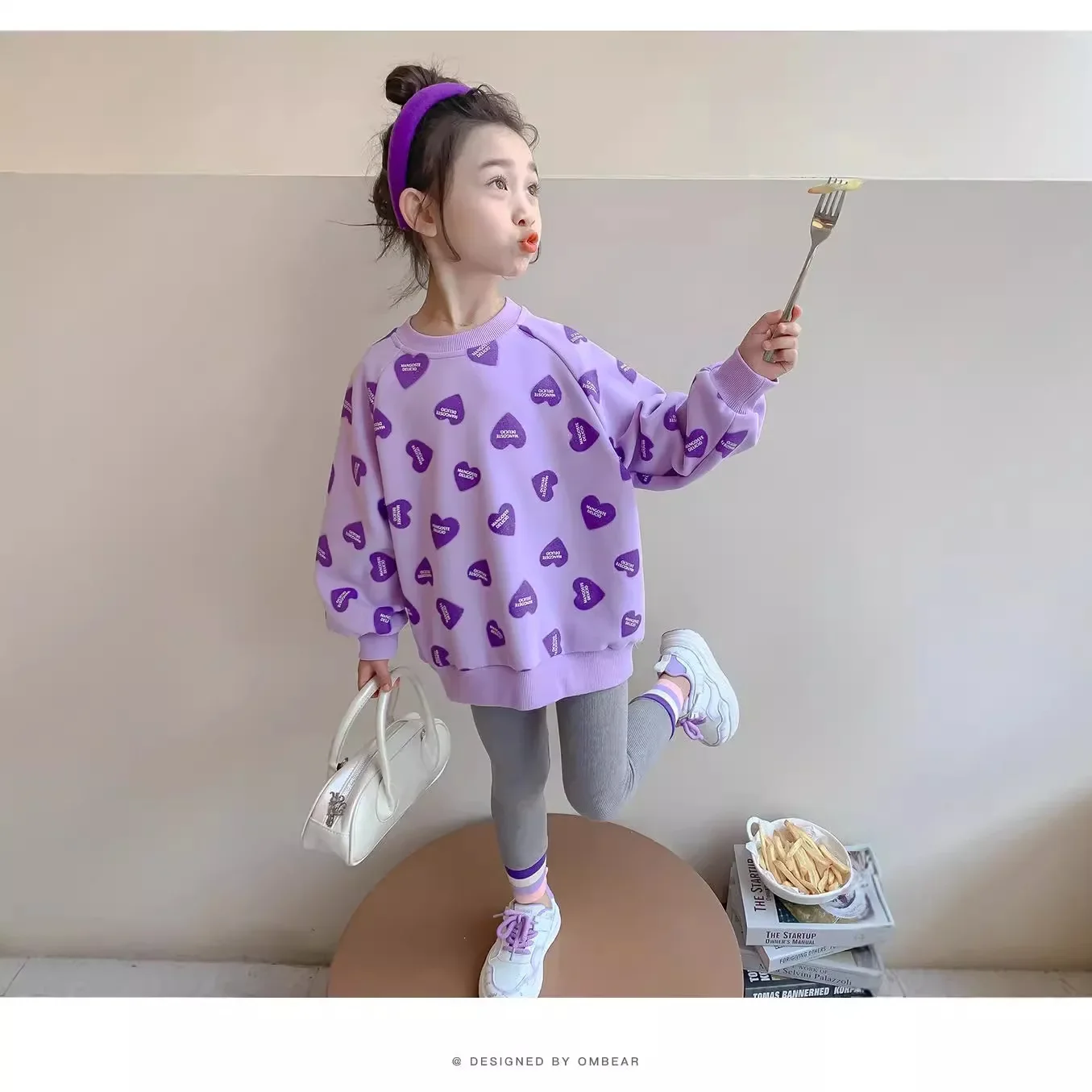 2026 Spring and autumn children's hoodie girls solid color full print love pullover long sleeve casual comfortable lovely shirt
