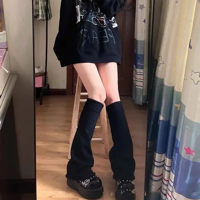 Japanische Mädchen Hornbeinärmel mittlere Röhre weite Beinsocken Sommer Soild lange Röhre bedeckt die Beine Socke JK Wadensocken Beinwärmer
