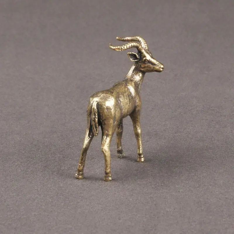 Vintage Copper Sheep Ornament Antique Brass Mini Figurine Lucky Antelope Statue for Home Office Shelf Decor Collection Gift