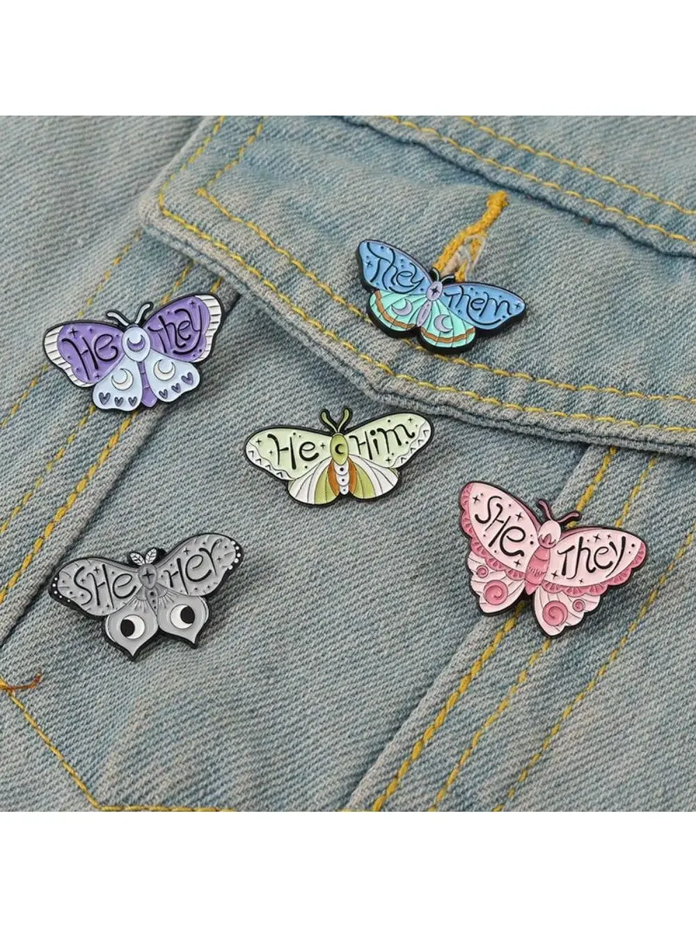 5 pieces of women's cartoon insect butterfly English letter series alloy brooches for daily wear, bags, accessories,metal badges