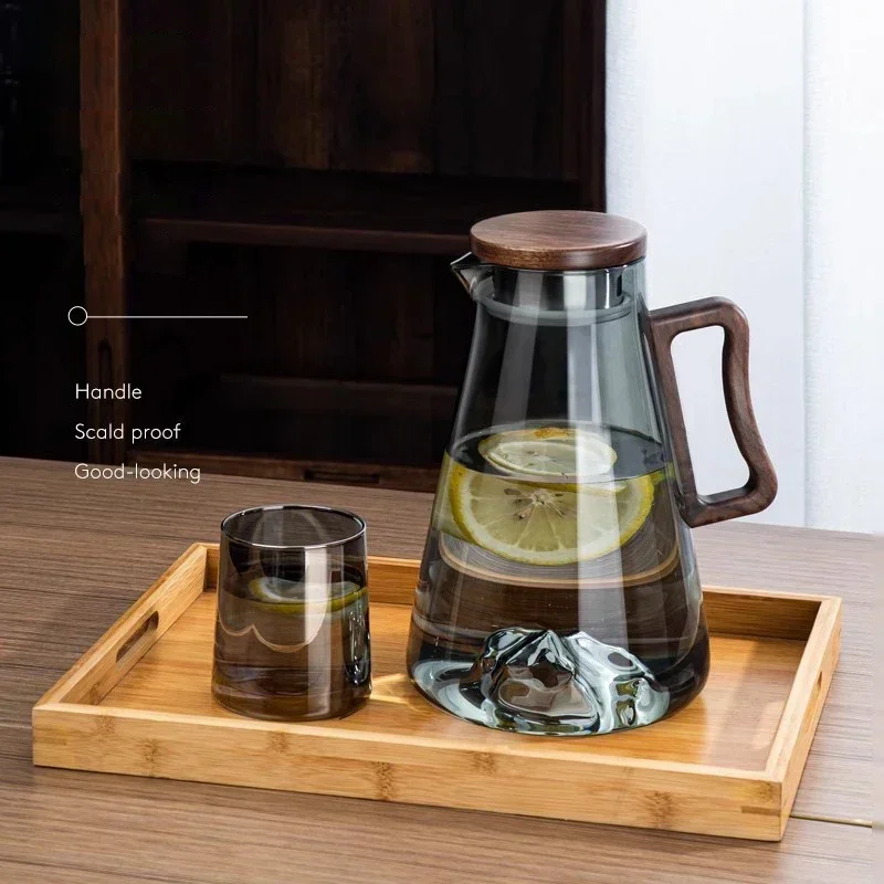 Large Capacity Heat Resistant Glass Cold Water Pitcher With Handle Fridge Water Jug