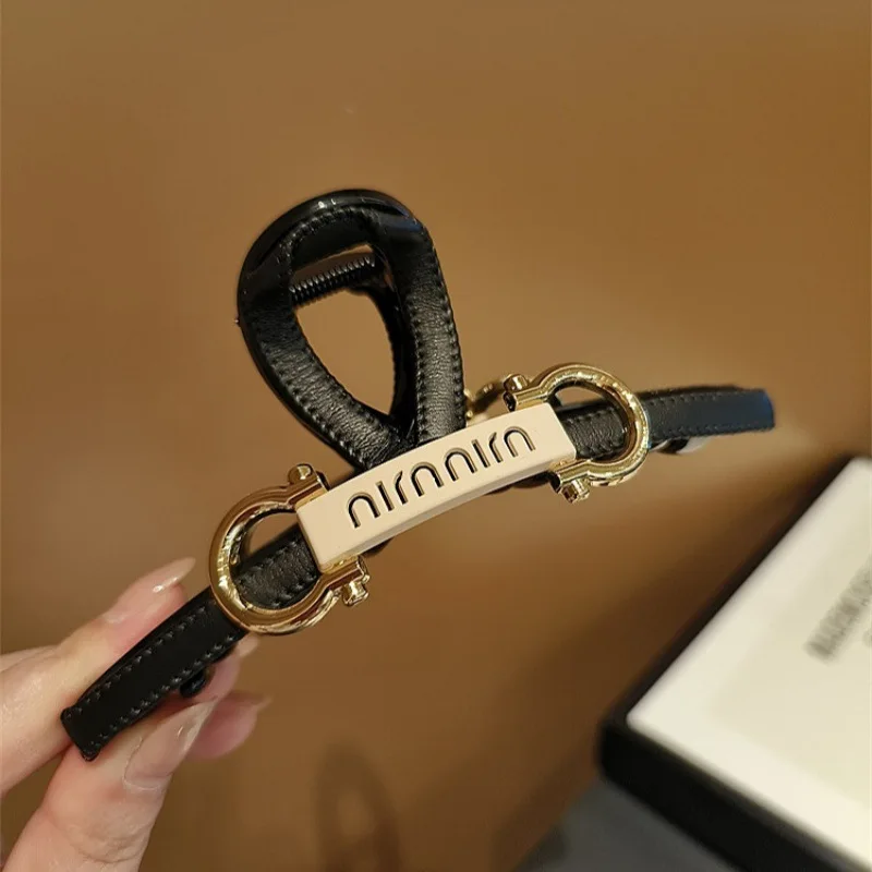 مشابك شعر على الطراز الفرنسي على الموضة للنساء، أغطية رأس فاخرة خفيفة، ملحقات مشبك شعر أنيق عالي الجودة ﻿