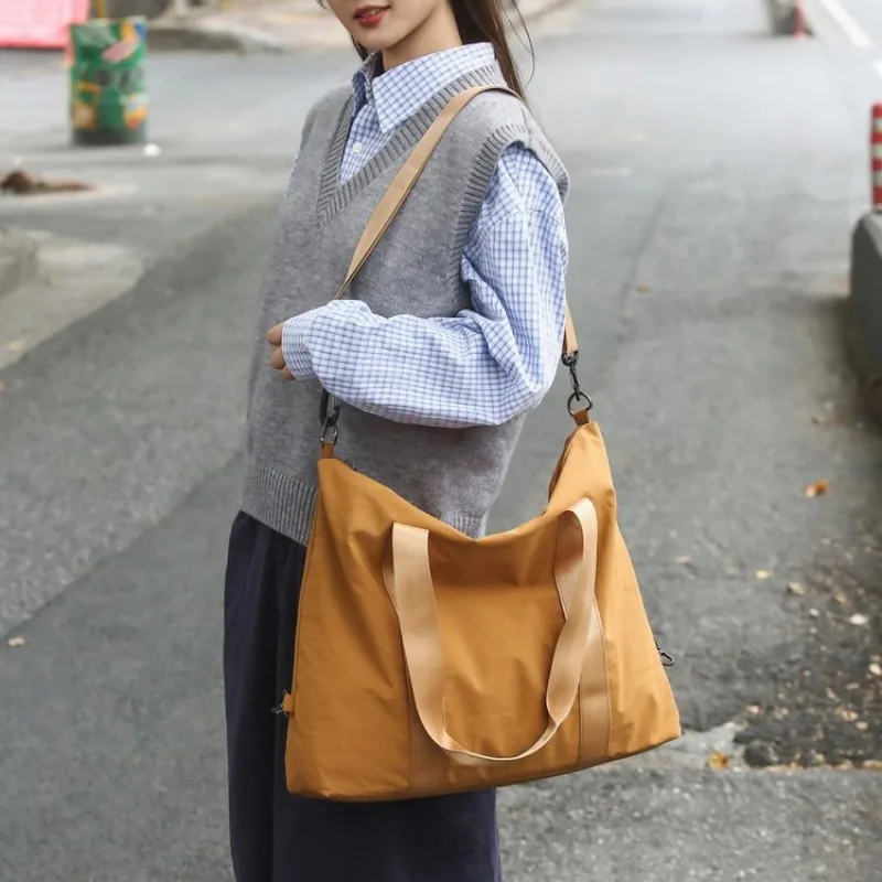 

Elegant Multi-Pocket Diaper Bag Handbag Tote Zoo Trip Large Capacity Exquisite Portable Trendy Simple Versatile Practical