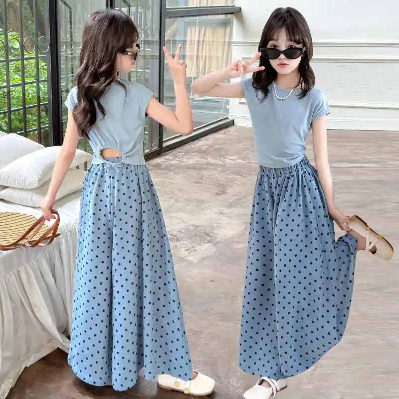 طقم فستان صيفي للفتيات عصري باللون الأزرق الفاتح بدون أكمام، تنورة طويلة منقط للمراهقين