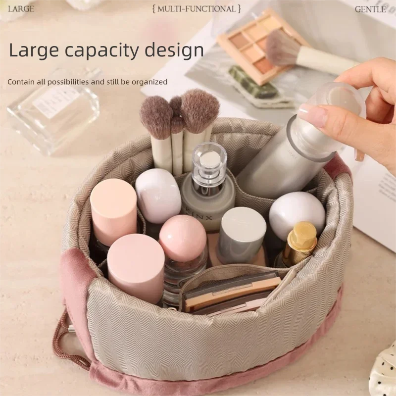 Große Kapazität Samt-Kosmetiktasche Tragbare Multifunktionale Reise-Make-up-Tasche Organizer Modische Aufbewahrungstasche für den täglichen Gebrauch – Detail 4