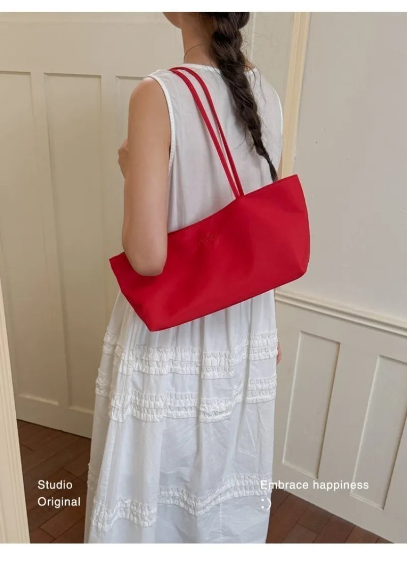 CEEKAY Minimalistische Handtasche aus massivem Nylon, zwei Tragemöglichkeiten, Metall-Sternanhänger, für Mädchen, vielseitig einsetzbar, frische, tägliche Unterarm-Umhängetasche – Detail 15