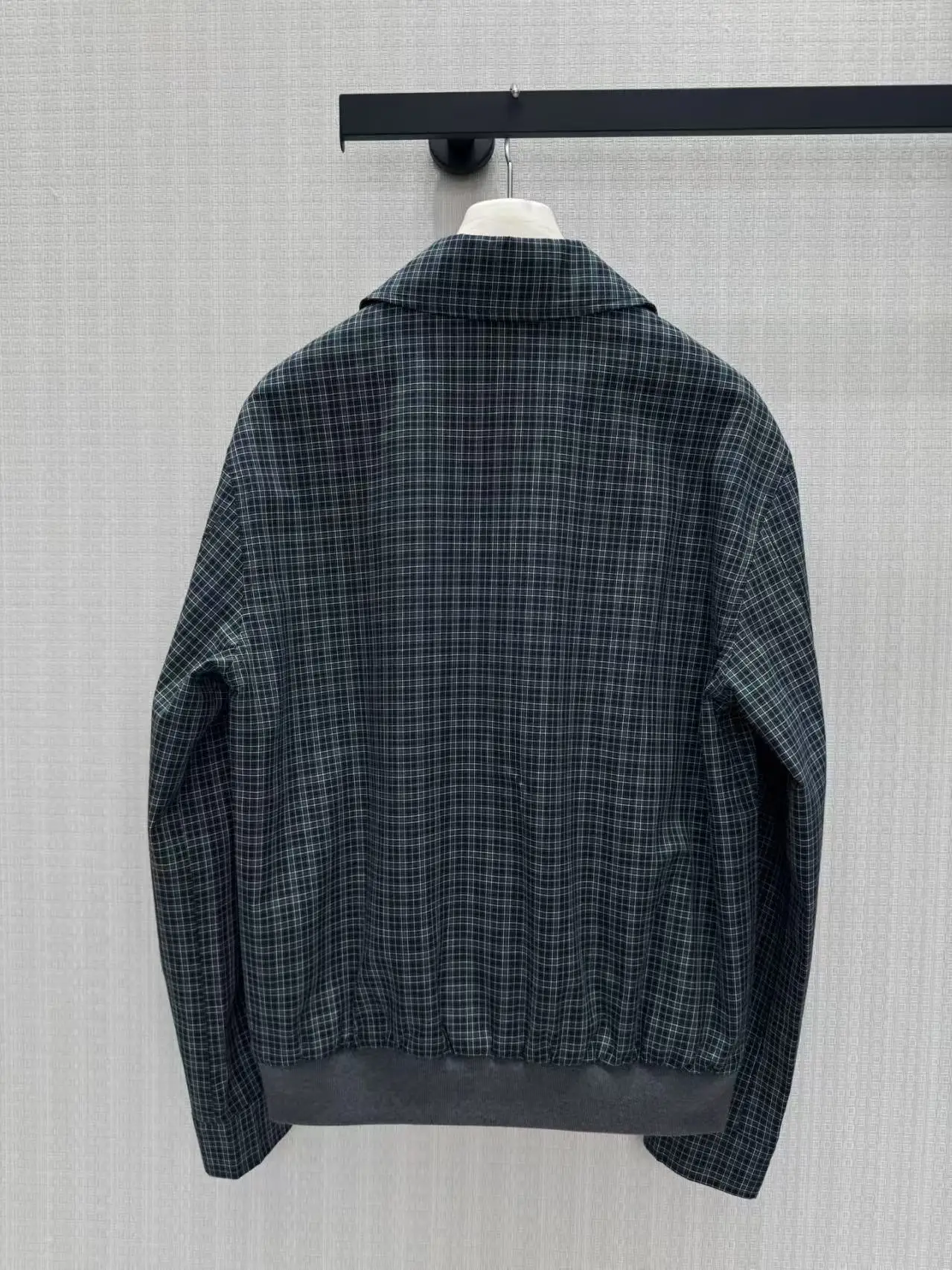 Plaid lapel zipper shoulder down short jacket for women, oversized, loose and versatile, autumn and winter new short jacket