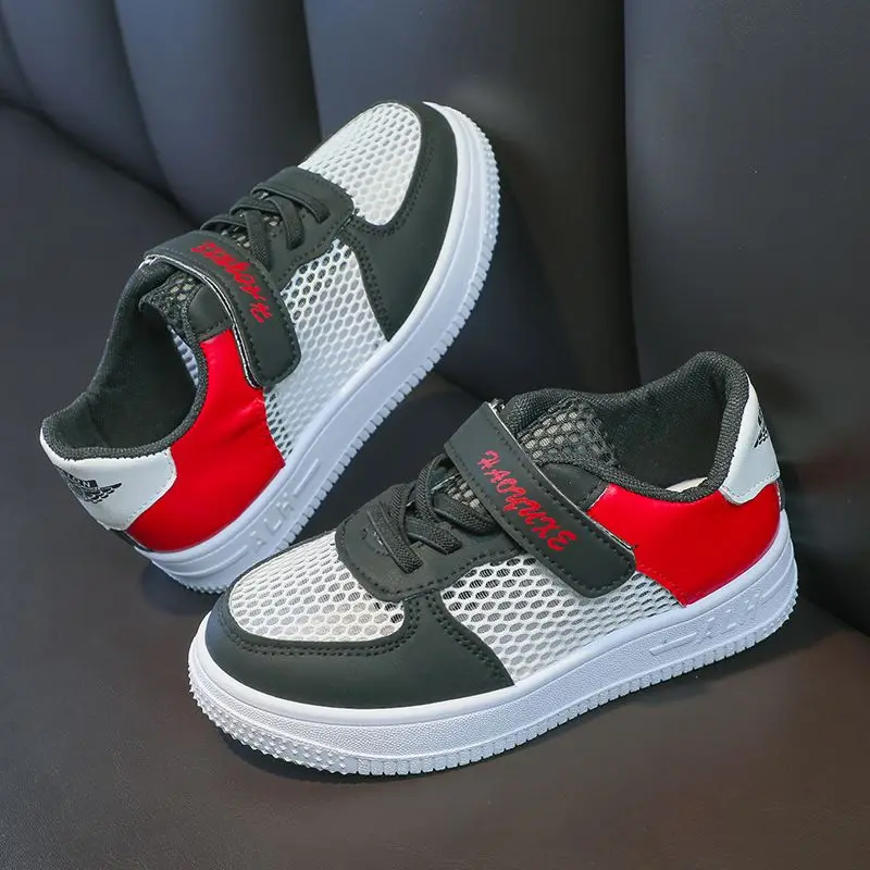 2024 New Boys Mesh Shoes Breathable Cut Out Lightweight Kids Sneakers Spring Autumn Casual Middle Child Sport Shoes