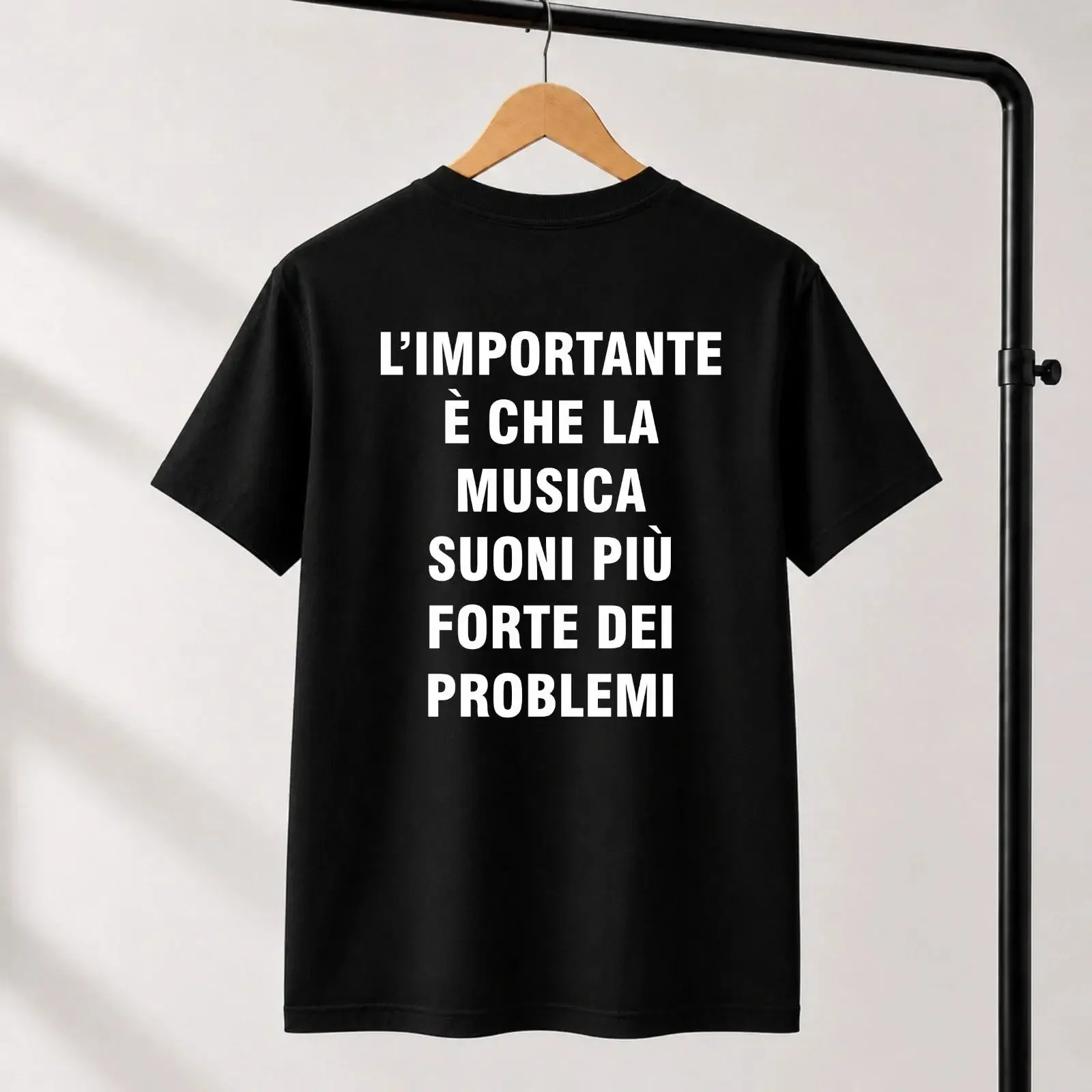T Shirt The important thing is that music sounds louder than problems concert vintage Washed Stretched Breathable Stylish