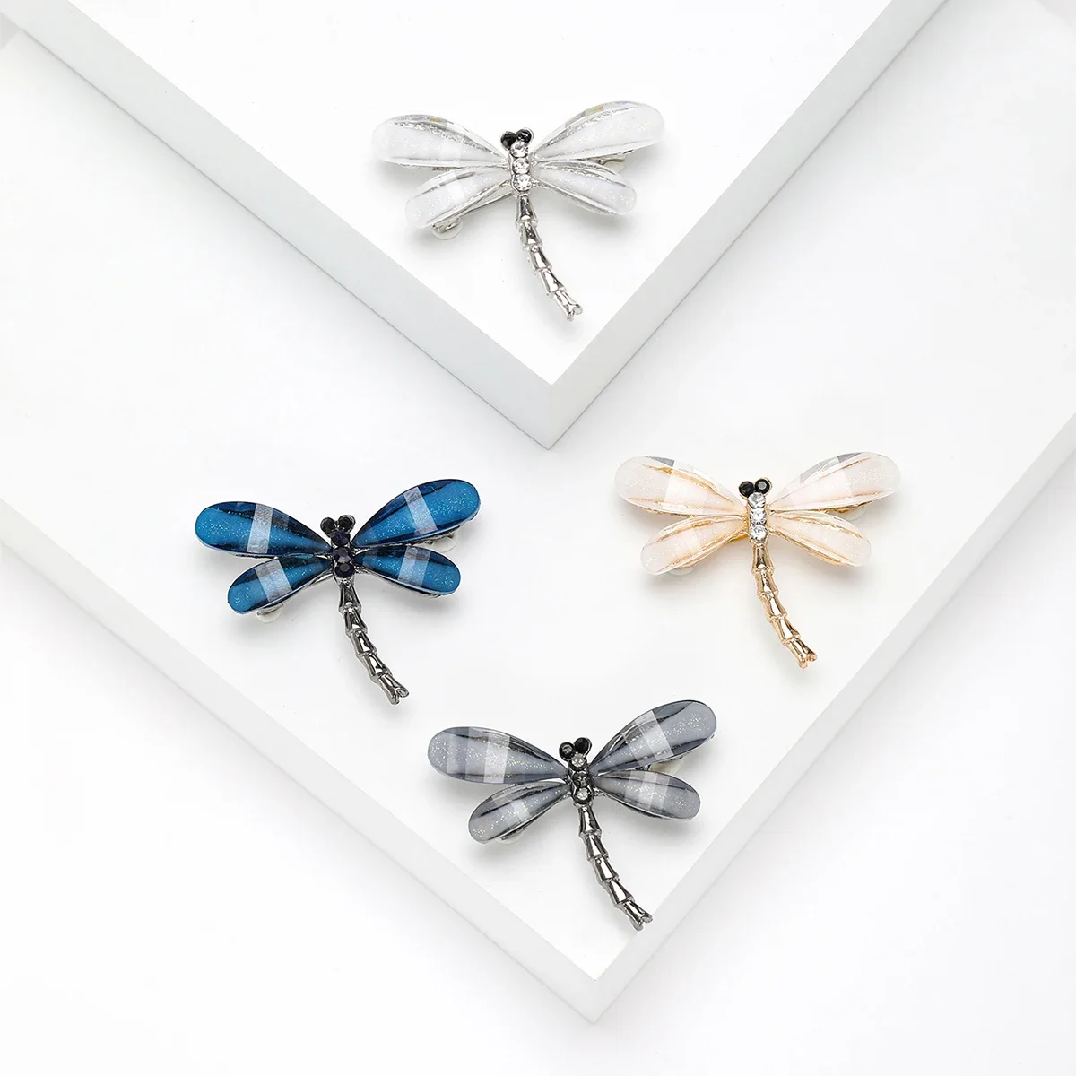 Rhinestone Dragonfly Brooches for Women Resin Insect Pins Event Party Backpack Decoration Clothes Accessories