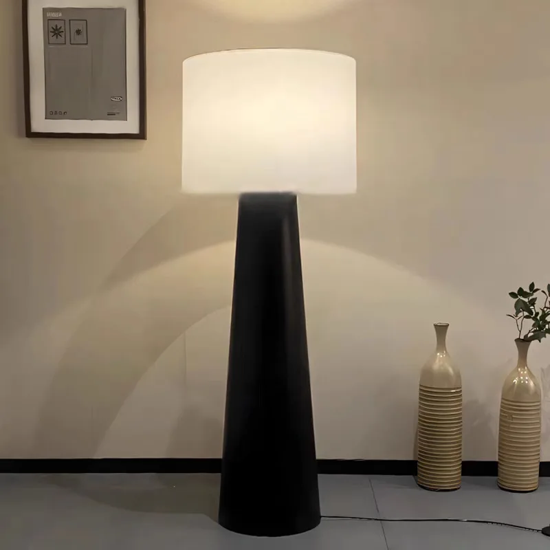Medieval wabi-**** wind floor lamp living room sofa side bedroom study Japanese retro creative personality art high sense