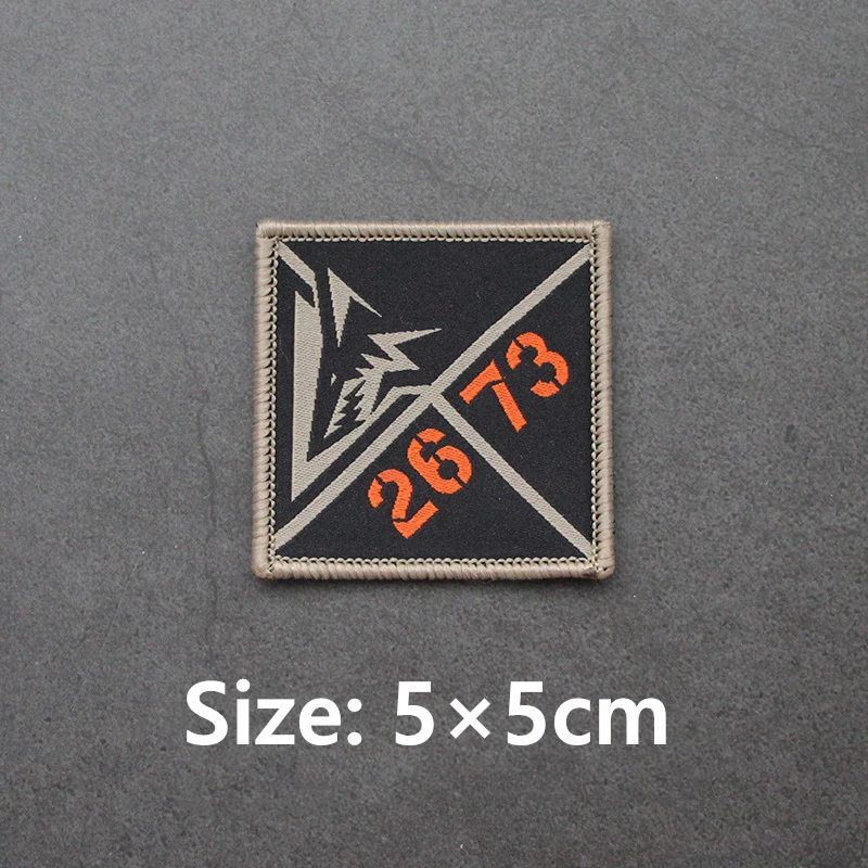 Escape from Tarkov Gestickter Aufnäher Knight MMAC Black Division Bogatyrs Taktisches Armband für Kleidung, Rucksack, DIY-Dekoration