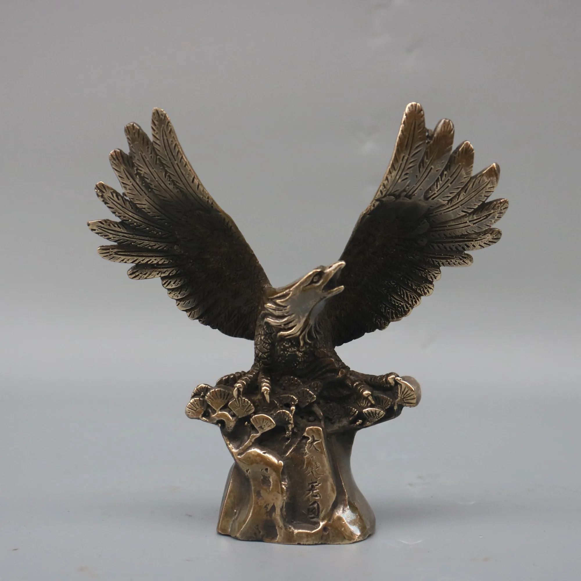 

Old Brass Eagle Statue Great Exhibition Eagle realize one's ambition Amass wealth Ornaments Town house Exorcism