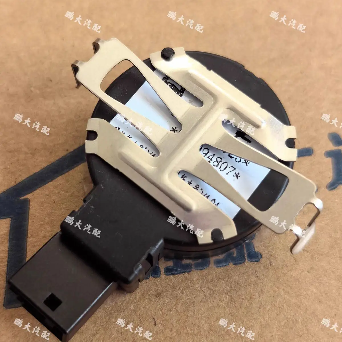 

Автозапчасти: высококачественный датчик солнечного света и дождя для SAIC Maxus EV30, T60, T70, G10, G20