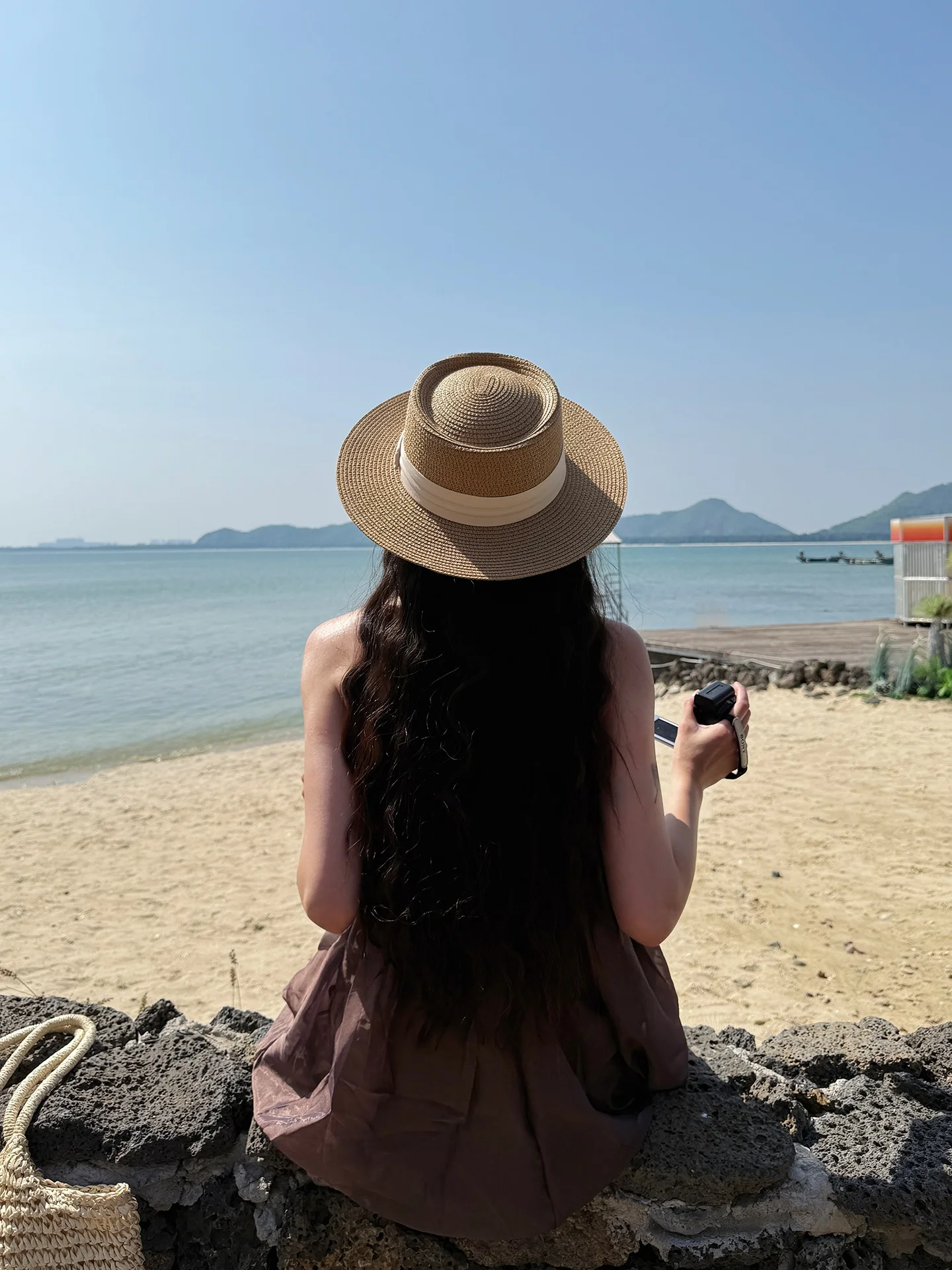 

Women's Summer Beach Straw Hat Flat Brim Sunshade Outdoor Woven Sun Hat Youth Fashionable Wide Brim Hat for Holiday