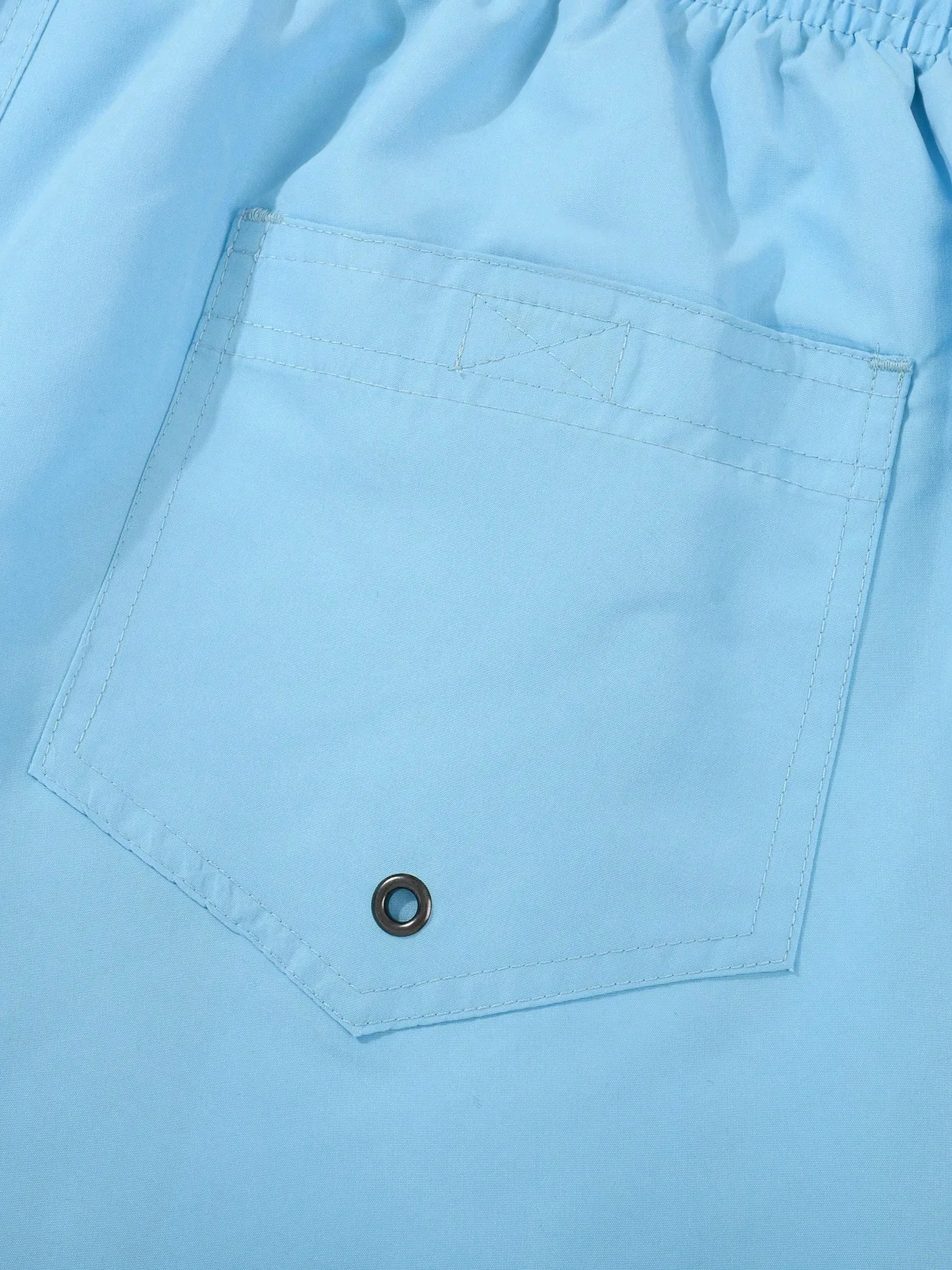 

Мужские плавки с завязками на талии и наклонными карманами