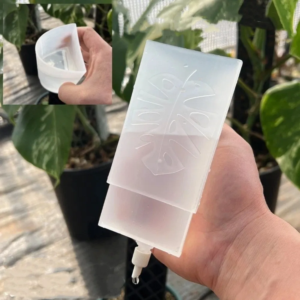 D-Shaped Self-Watering Plant Drip Plastic Adjustable Flow Rate Plant Climbing Stick Automatic Watering Plants Growth Stand