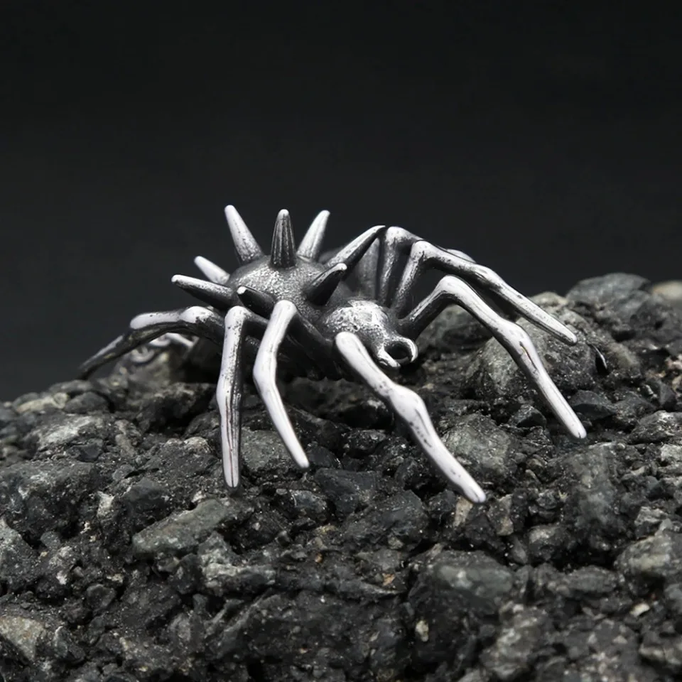 Vintage Stainless Steel Spider Pendant Necklaces For Men Women Gothic Fashion Singular Animal Necklace Halloween Party Jewelry