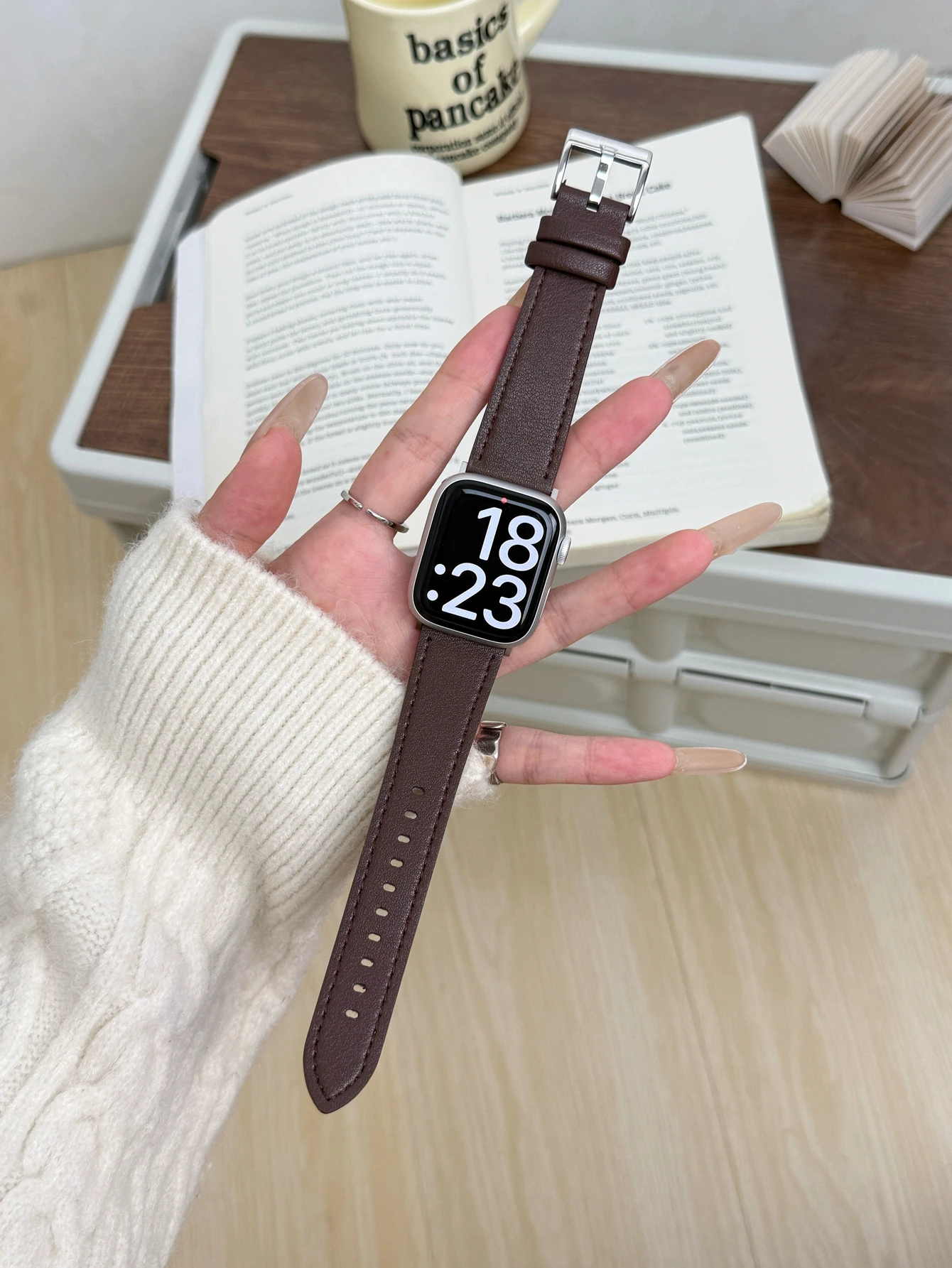 حلقة جلدية لسوار ساعة أبل للنساء سلسلة الترا 11/10/9/8/7/6 38 مللي متر 40 مللي متر 41 مللي متر 42 مللي متر 44 مللي متر 45 مللي متر 46 مللي متر حزام